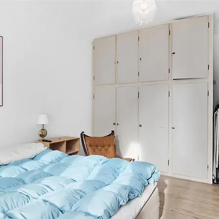 2Br Inner City Lake View Apartment Apartment *
