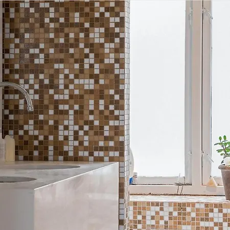 2Br Inner City Lake View Apartment Copenhagen